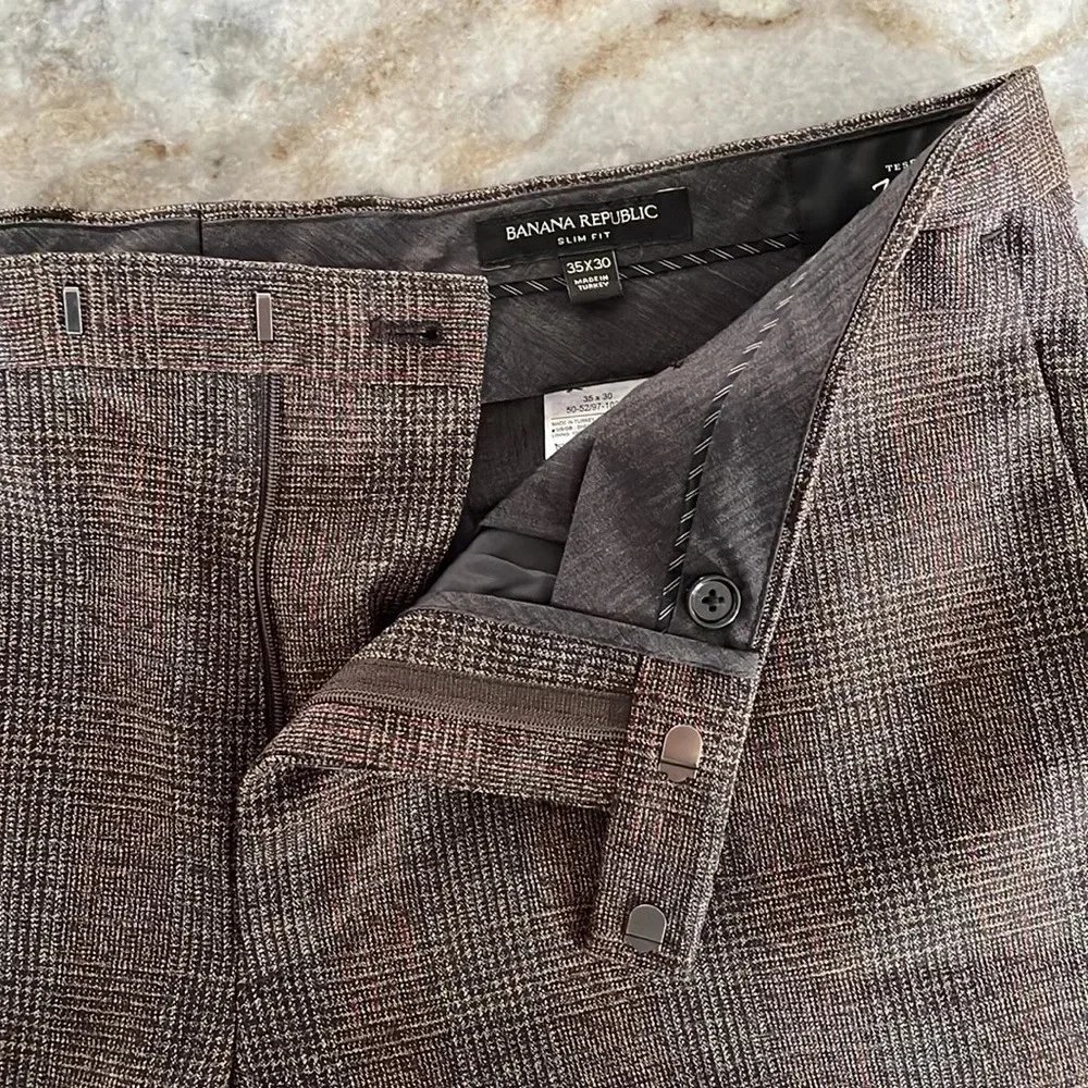 Banana Republic Wool Slim Trousers with extended tab brown glen plaid Mens 35x30